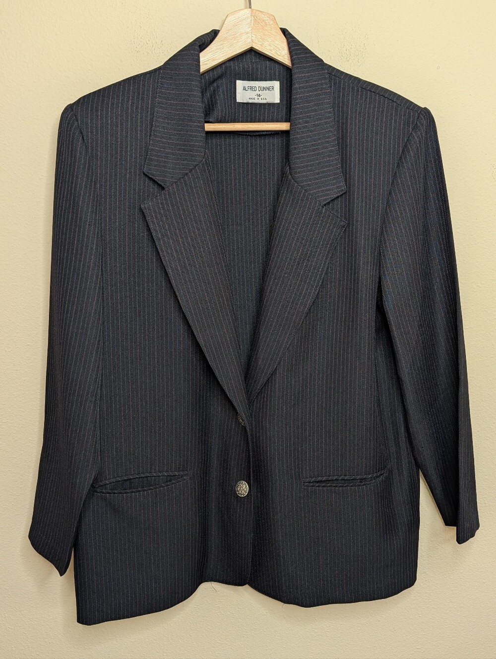 Alfred Dunner Blazer Women's Size 14 Black Pinstripe Blue Pink Gold‎ Button